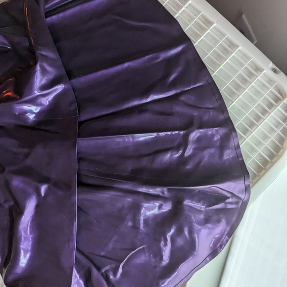 Latex Polymorphe Purple Orchid Skirt - Picture 12 of 12